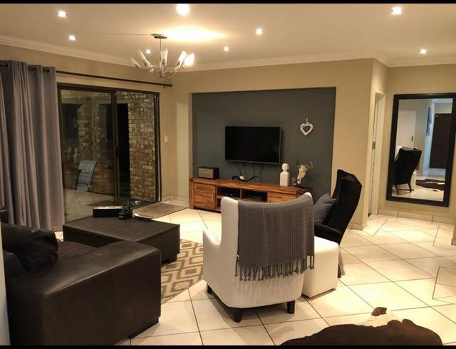 3 BEDROOM PROPERTY TO RENT IN BARTLETT